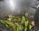 Foto langkah ke 4 dari resep Tumis Ikan Asin Jambal Tempe Cabe Ijo.