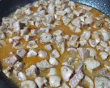 A picture of step 2 of Fry Kaleji.