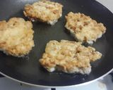 Foto del paso 6 de la receta: Tortitas de chicharrón en salsa