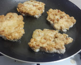 Foto del paso 6 de la receta: Tortitas de chicharrón en salsa