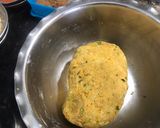A picture of step 2 of Khichdi Thepla.