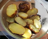 Foto del paso 3 de la receta: Patatas al caliu con carne a la brasa