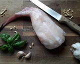 Foto del passaggio 1 della ricetta Tagliolini con rana pescatrice e pesto