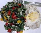 Foto langkah ke 7 dari resep Menu Sarapan Diet: Tumis Bayam Paprika Telur.