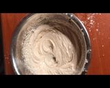 A picture of step 4 of Chocolate mousse.