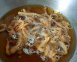 मठरी (Mathri recipe in hindi) रेसिपी चरण 6 फोटो
