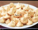 Foto langkah ke 7 dari resep Basic Meringues (4 Bahan).