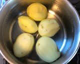 A picture of step 1 of Deep fried mashed potato(Korokke).