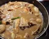 চিকেন মাশরুম ফ্রিকাসা (Chicken mushroom fricassee recipe in Bengali) রেসিপির ধাপ 3 ছবি