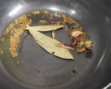 "पनीर मटार पुलाव" (Paneer Matar Pulao Recipe In Marathi) रेसिपी स्टेप 2 फोटो 