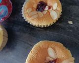 Foto langkah ke 8 dari resep Bolu Hongkong Cherry ala Mbak Vita Jaurina.