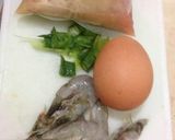 Foto langkah ke 1 dari resep Nasi Goreng Seafood.