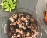 Foto langkah ke 2 dari resep Cumi telor hitam pedas #pencurinasi#siapramadhan.