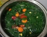 Foto langkah ke 5 dari resep Sayur Katuk Jagung Wortel.