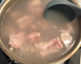 剝皮辣椒燉桃膠排骨湯的食譜步驟1照片