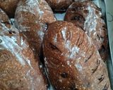 Foto langkah ke 7 dari resep Triple Dark Brownies Sourdough Bread.