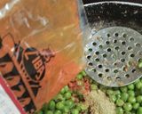 A picture of step 5 of Cocktail Matar samosa.