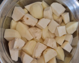 A picture of step 4 of Rasa valu Undhiyu.