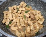 Foto langkah ke 5 dari resep Tumis Tempe Caje Ijo Simpel.