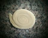 A picture of step 5 of Spiral Curry puffs.