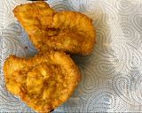 A picture of step 6 of German pork schnitzel.