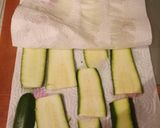 A picture of step 1 of Grilled prawns and zucchine.