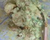 Foto langkah ke 5 dari resep Udang saus alpukat mayo.