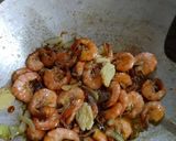 Foto langkah ke 3 dari resep Udang Saos Tiram simple.