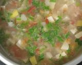 Foto langkah ke 3 dari resep Soup tahu udang.