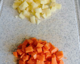 Foto del paso 3 de la receta: Troncos de calabacín rellenos de atún y langostinos