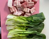 Hình bước làm 1 của món Thịt ba chỉ kho sốt kiểu Nhật