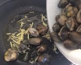 Foto del passaggio 5 della ricetta Sautè di Vongole alla giapponese