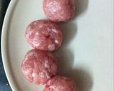 Hình bước làm 1 của món Thịt băm viên rim nước mắm