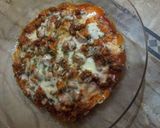 A picture of step 4 of Noodles tikka pizza.