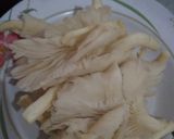 Foto langkah ke 1 dari resep Jamur Crispy.