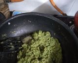 A picture of step 1 of Peas Surprise.