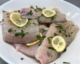 Sandacz smażony z natką pietruszki i koperkiem krok przepisu 1 zdjęcie