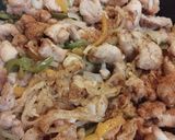 Foto del paso 5 de la receta: Muslos de pollo deshuesados con tandoori y nuez sobre arroz blanco