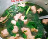 Hình bước làm 2 của món Canh rau dền mồng tơi nấu mọc