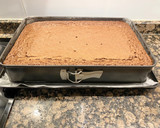 Foto del paso 6 de la receta: Tarta de chocolate muy húmeda con cobertura cremosa