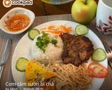 A picture of step 1 of Vietnamese Broken Rice with Grilled Pork Belly.