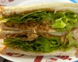 A picture of step 5 of Pork Floss Sandwich with Pizza Sauce.
