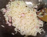 Foto langkah ke 8 dari resep Mie Nasi Goreng Bintang Puyuh.