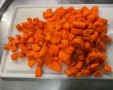 Une image de l'étape 19 de Lentilles Vertes au Veau, Carottes, Tomates et Ananas.