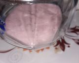 A picture of step 5 of White choco yogurt & Strawberry mousse.