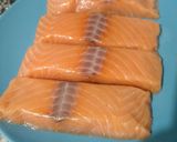 Foto del paso 2 de la receta: Filetes de salmón congelados a la griega