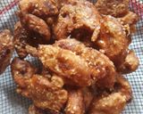 Foto langkah ke 3 dari resep Pisang Goreng Wijen Kayu Manis.