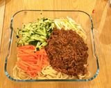 A picture of step 3 of Fried sauce noodles.