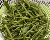 Hình bước làm 1 của món Rau muống muối chua