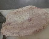 Foto del paso 1 de la receta: Filete de pescado con couli de cebolla y curry